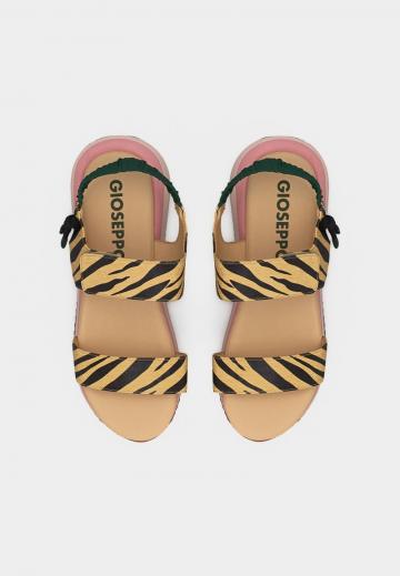 Босоножки на платформе