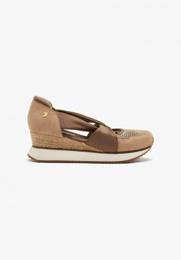 Туфли на танкетке