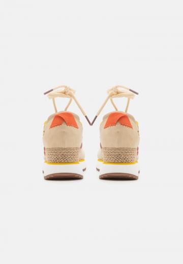 Туфли на шнуровке