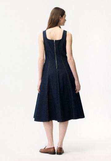 Джинсовый комбинезон