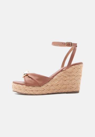 Эспадрильи