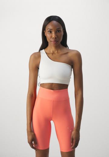 Спортивный бюстгальтер