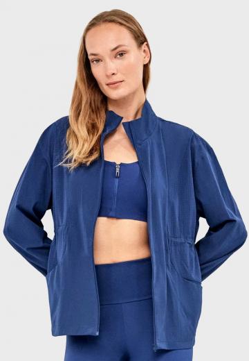 Спортивная куртка