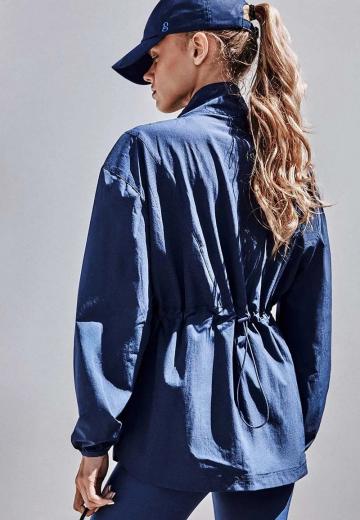 Спортивная куртка