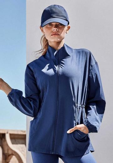 Спортивная куртка