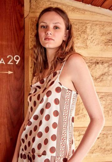 Топ на бретельках