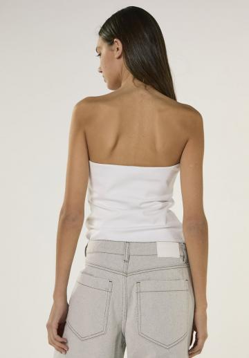 Топ без бретелек