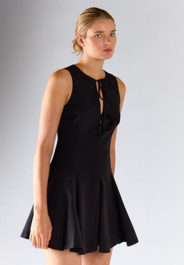 Короткое платье