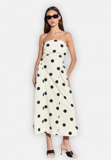 Топ без бретелек