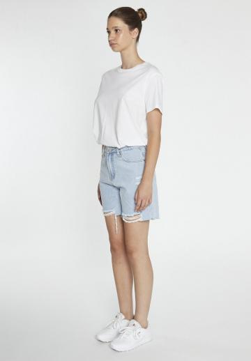 Джинсовые шорты