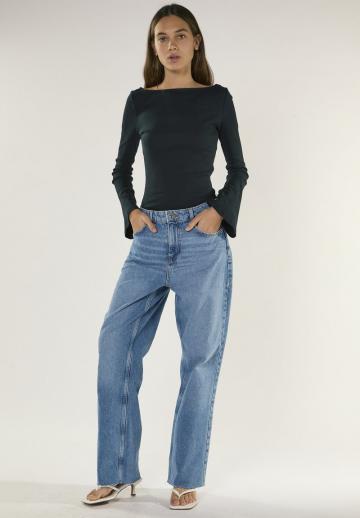 Свободные джинсы
