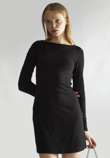 Короткое платье