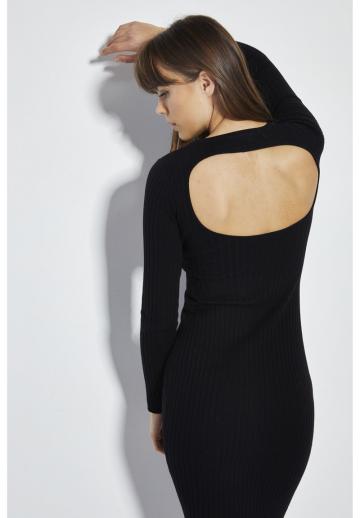 Платье футляр