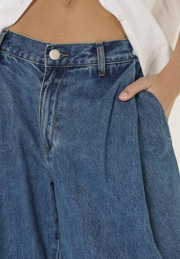 Джинсовый комбинезон