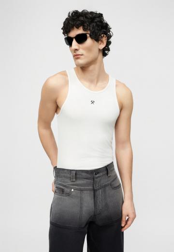 Прямые джинсы