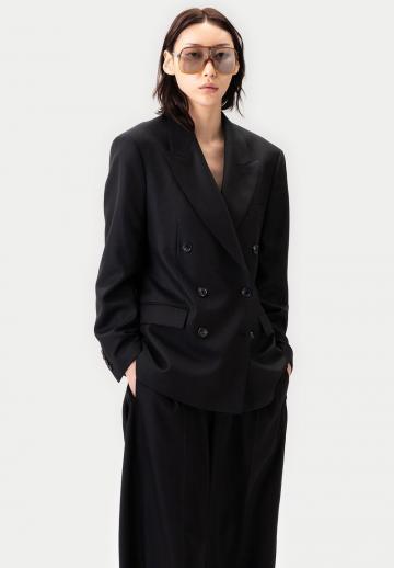 Короткое пальто