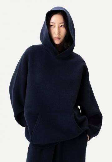 Пуловер с капюшоном