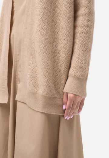 Вязаная кофта