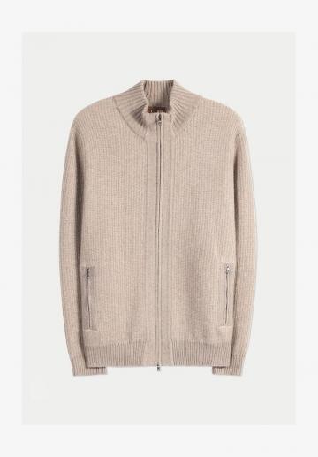 Вязаная кофта