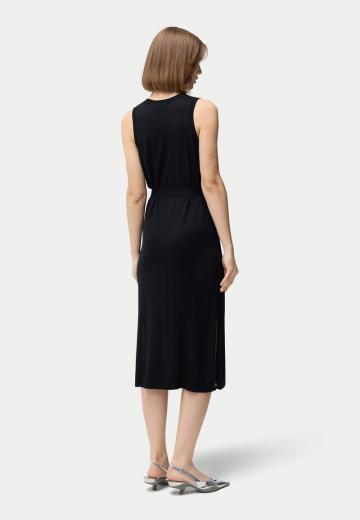 Вязаное платье