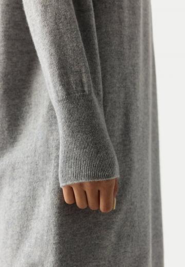 Вязаное платье