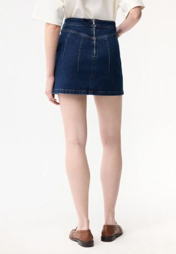 Юбка с накладными карманами