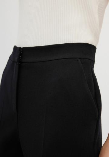 Узкие брюки