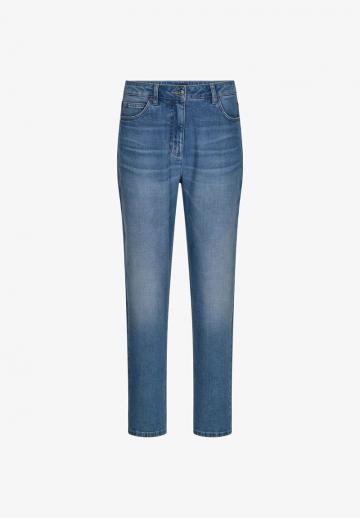 Узкие джинсы