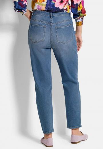Узкие джинсы