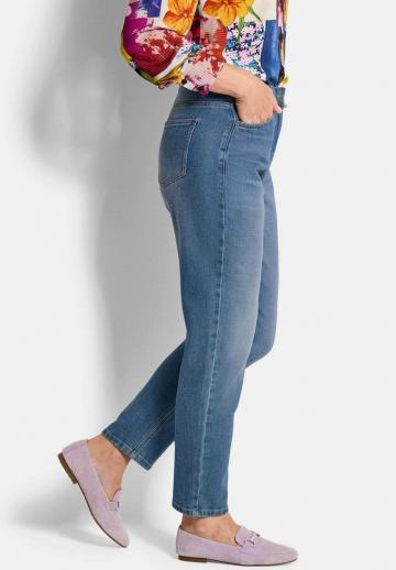 Узкие джинсы