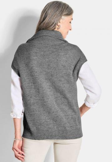 Длинный жилет