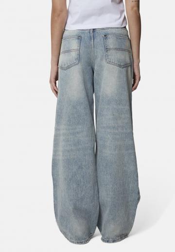 Свободные джинсы
