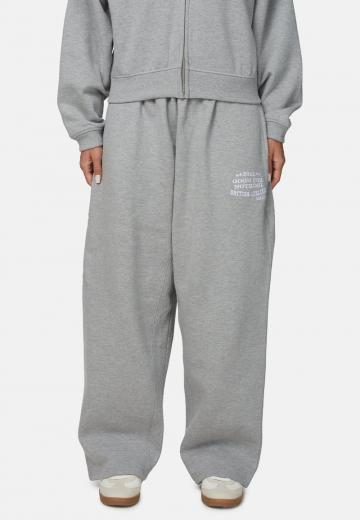 Спортивные штаны