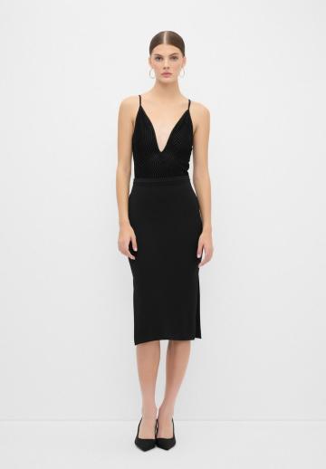 Топ на бретельках