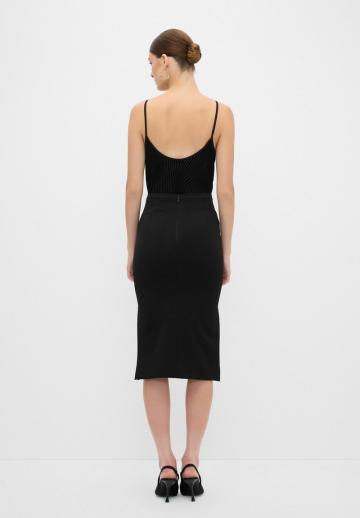 Топ на бретельках