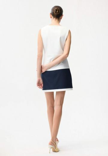 Блузка без рукавов