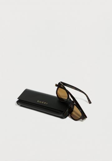 Солнечные очки