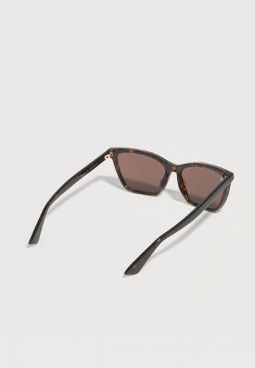 Солнечные очки