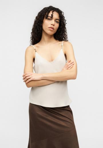 Топ на бретельках