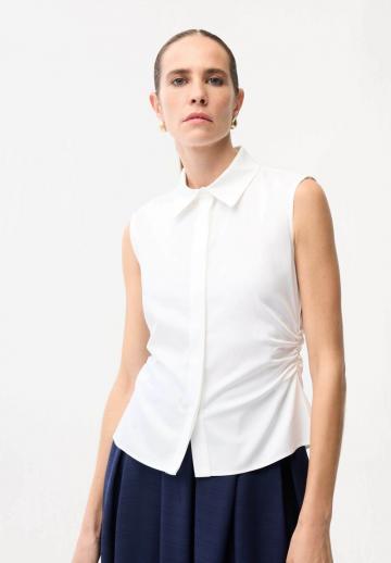 Блузка без рукавов