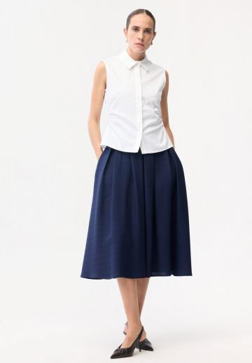 Блузка без рукавов