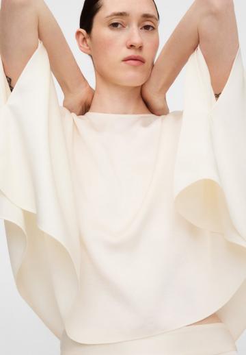 Атласная блузка