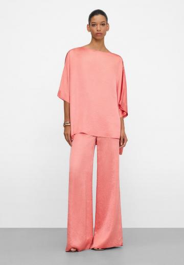 Атласная блузка