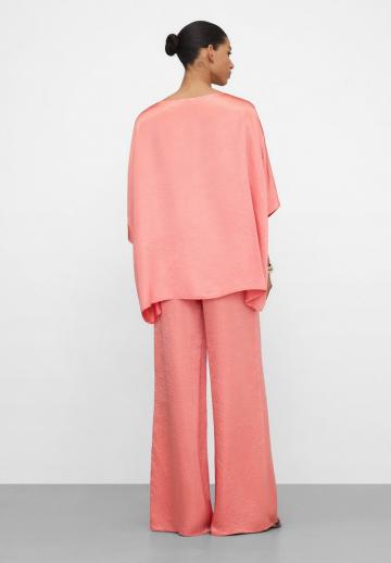 Атласная блузка