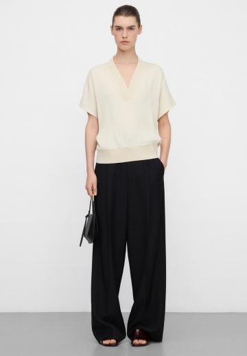 Атласная блузка