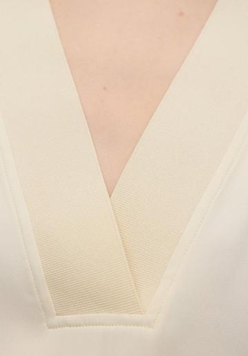 Атласная блузка