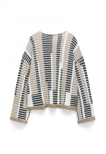 Пуловер в полоску