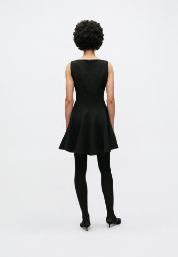 Короткое платье