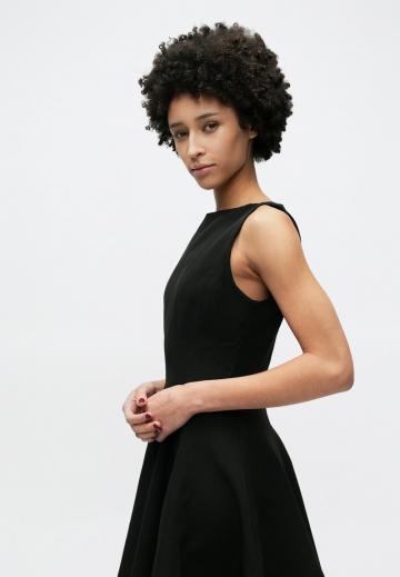 Короткое платье