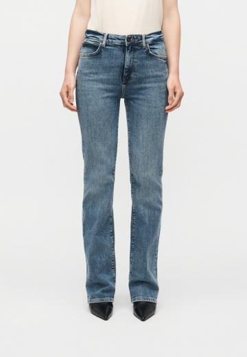 Клешеные джинсы